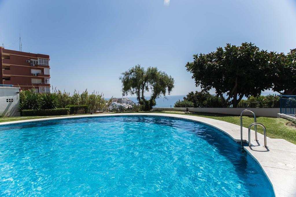 Deluxe Sea View Apartments Торремолинос Экстерьер фото